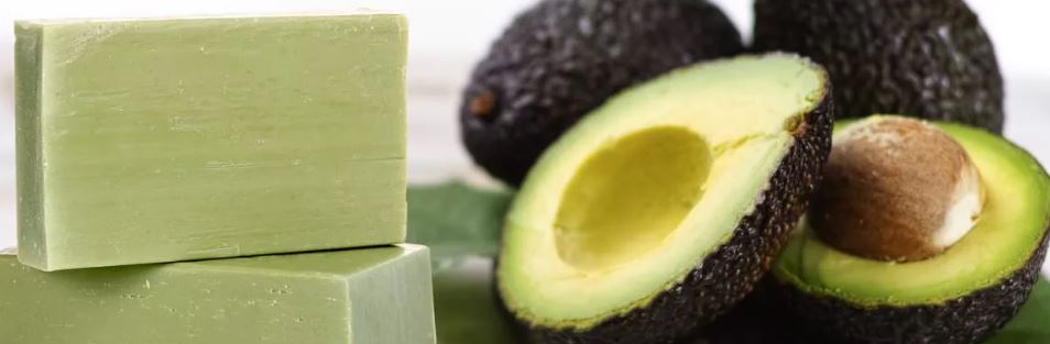 AVOCADO OIL – AWESOME FOR SOAP MAKING