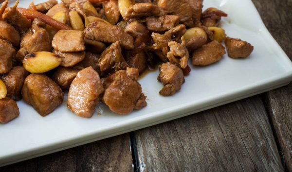 Chicken with almond flakes and Cinnamon Oil